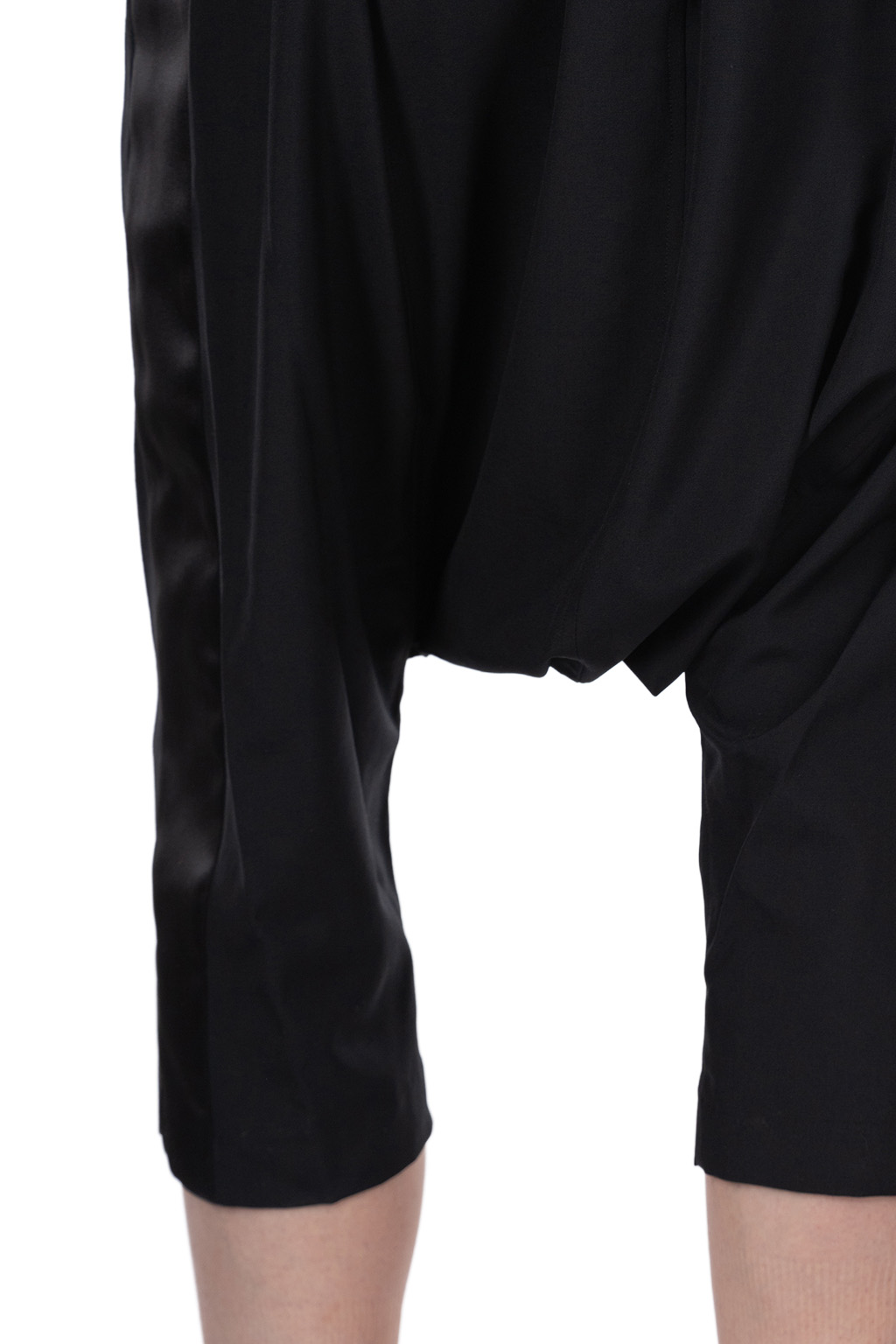 Comme Des Garcons Comme Des Garcons  - Drop-Crotch Cropped Pants - Black x Black