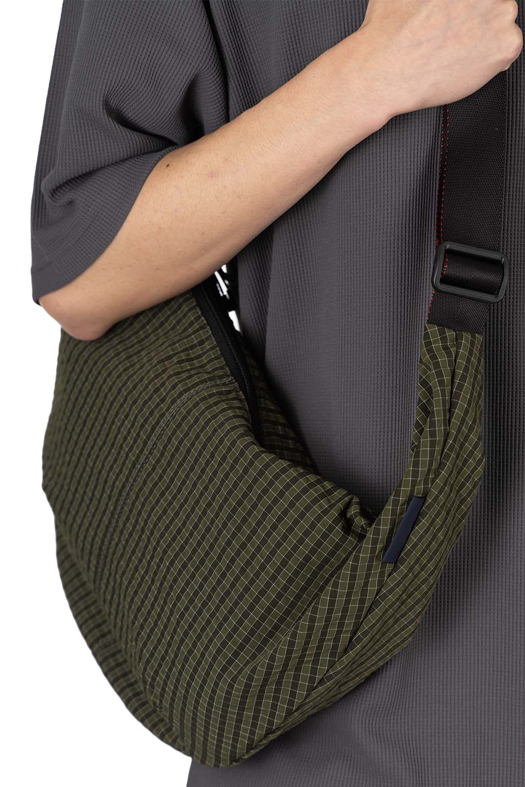 Comme Des Garcons Homme - Polyester Grid Check Pattern Shoulder Bag - Khaki x White