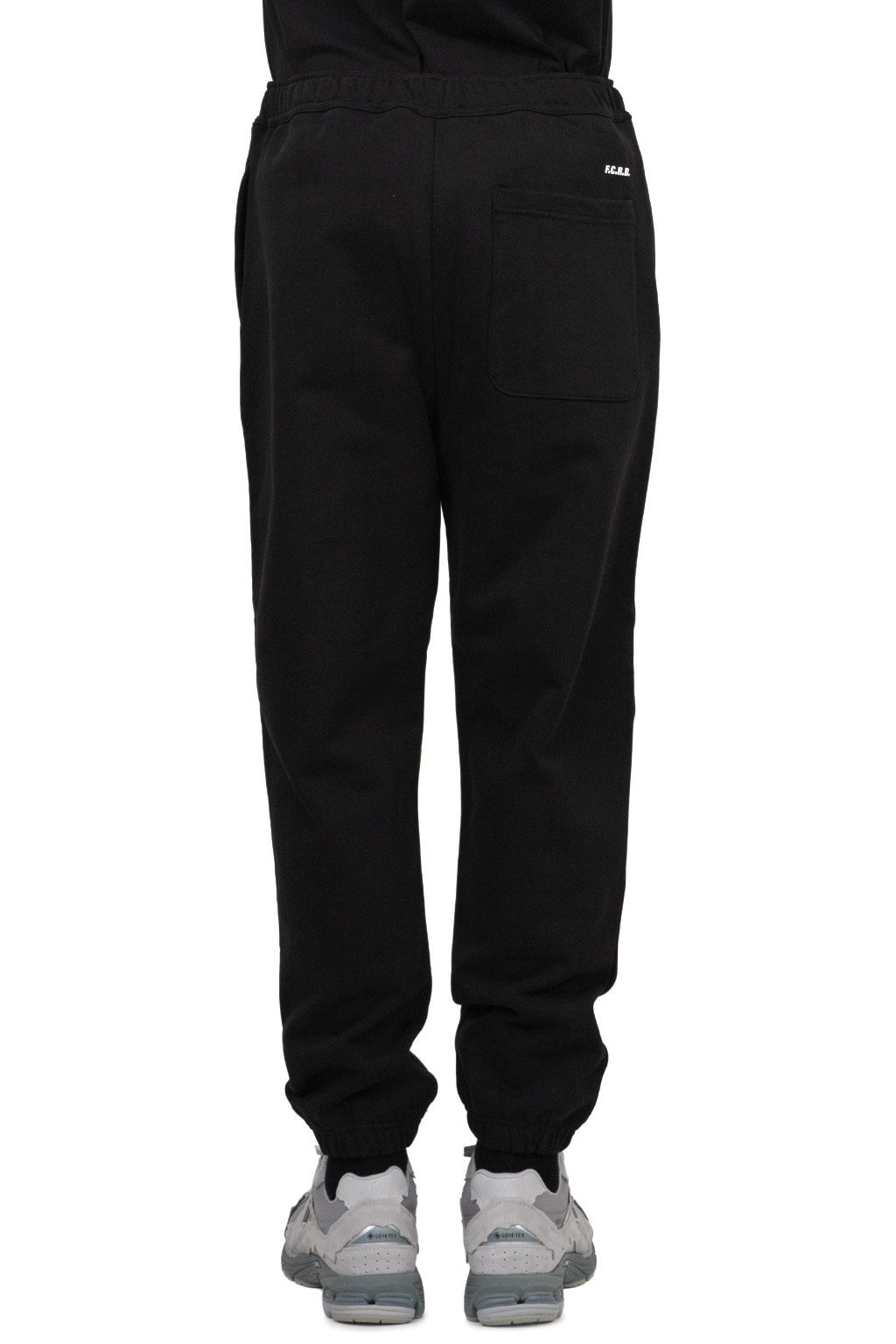 SOPHNET - Emblem Sweat Pants - Black