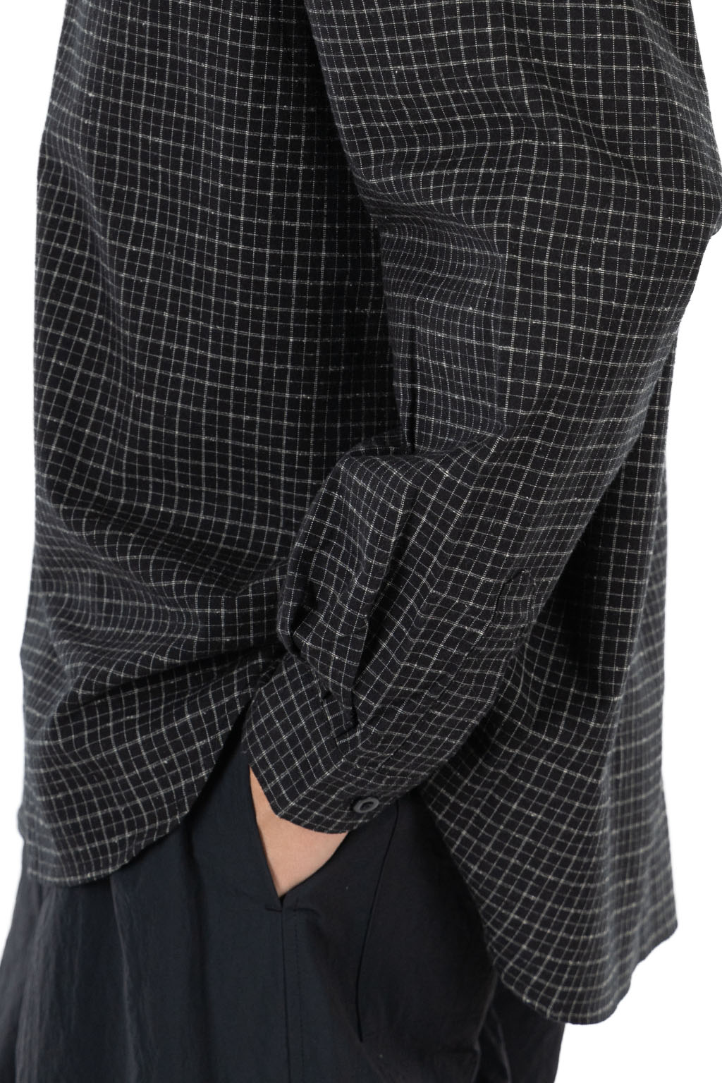 Still by hand - Silk Nep Band Collar Shirt - Black Check